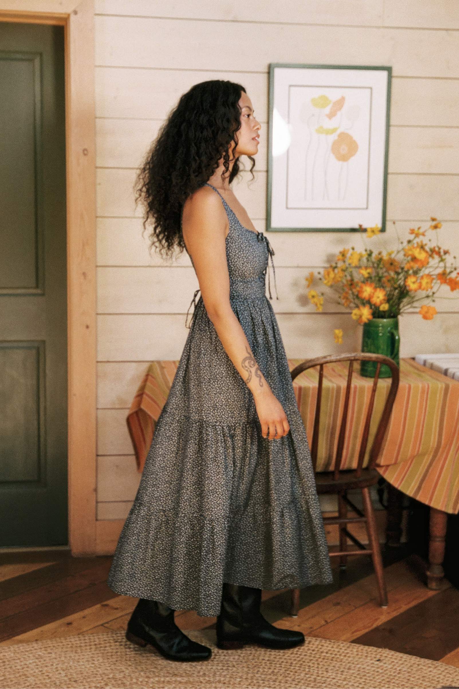 deres デレス Ellie エブリデイジャケット The Adele Dress | Midnight Floral – Christy Dawn