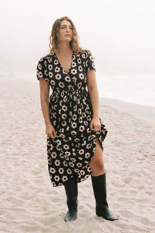 The Dawn Dress | Noir Daisy