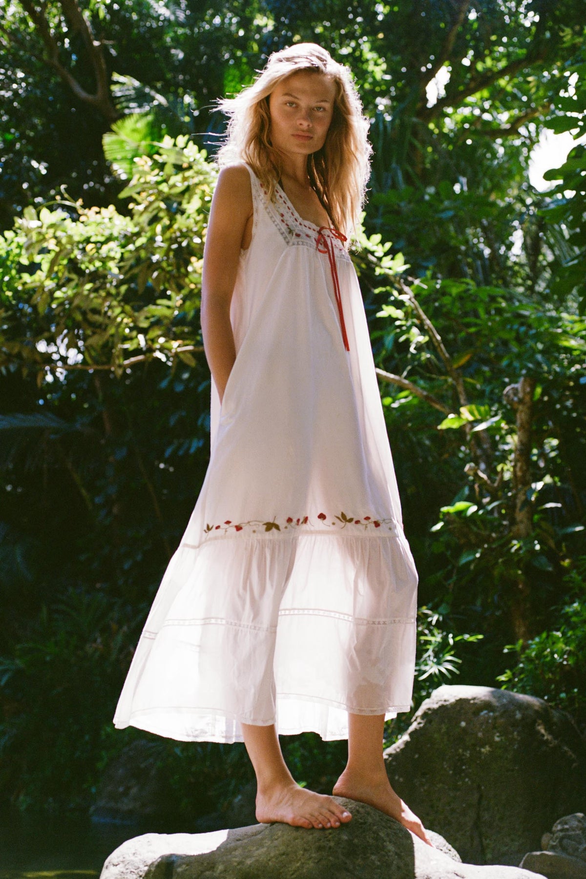 The Eleadora Dress in Strawberry Pearl, Size Large, Organic Cotton