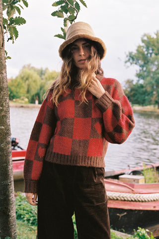 The Honey Sweater | Fireplace Red Hearts