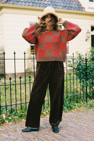 The Honey Sweater | Fireplace Red Hearts