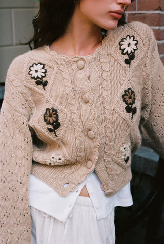 The Clover Cardigan | Oatmeal