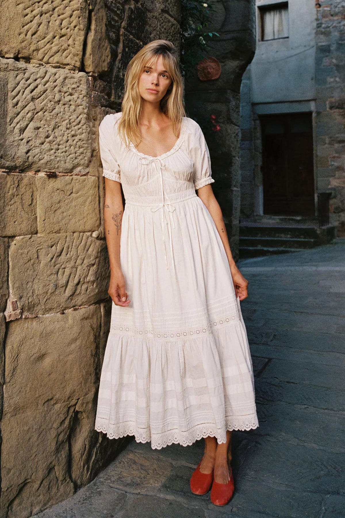 Robe BCBG Max Azria 'TENZIN' - Couleur Plumberry, Taille 2,6 - Dentelle Et Plissé - Neuf Avec étiquette ($338 Valeur)