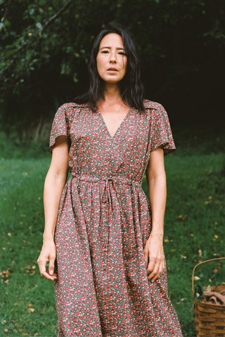 The Dawn Dress Petites | Evergreen Apple Harvest