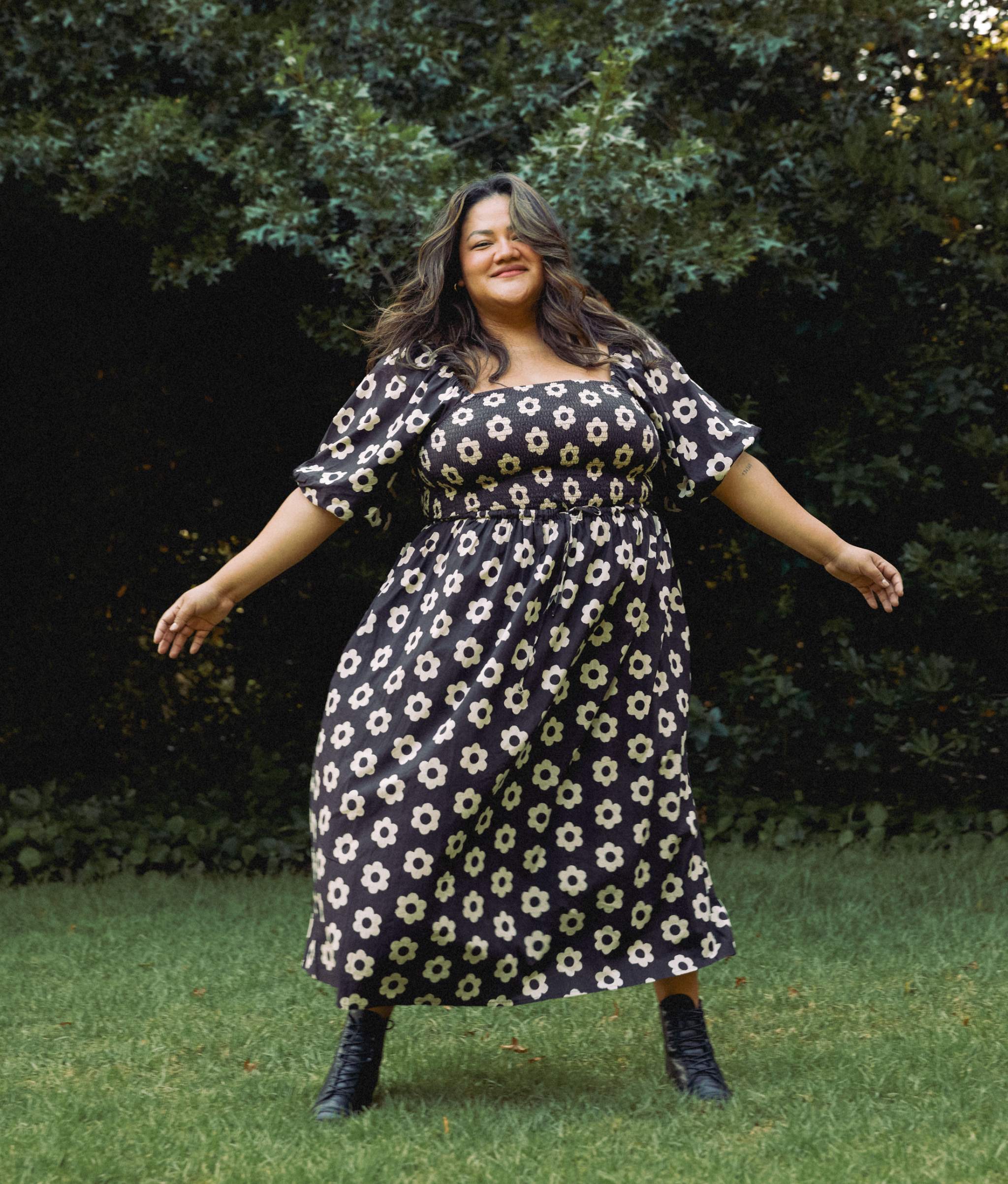 The Katrina Dress Extended | Noir Daisy – Christy Dawn