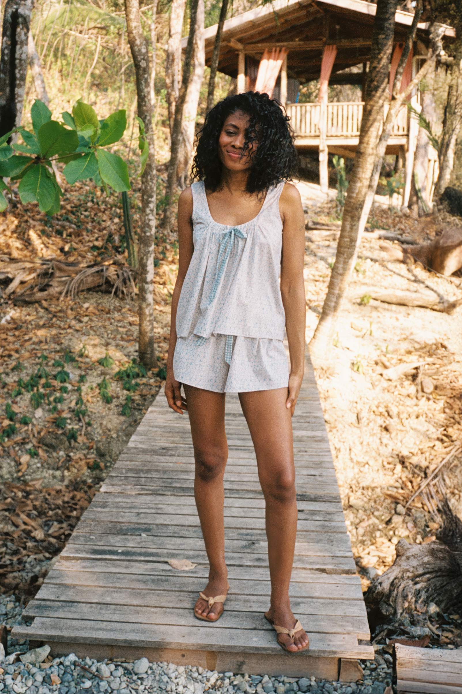 BÉTOUPE＊LINEN CROSSクルーネックPO The Leni Set | Bleu Phlox – Christy Dawn